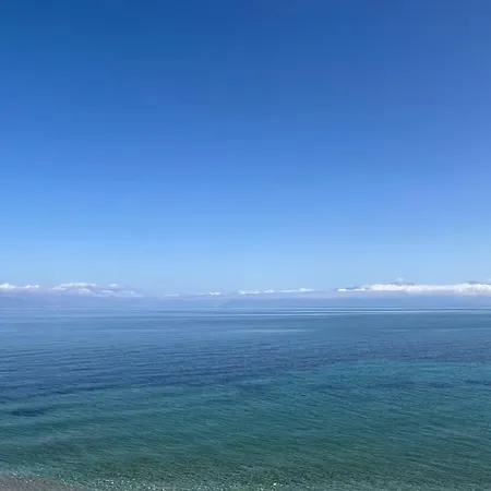 Andrew Seaside 公寓 西洛卡特伦