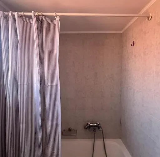 Andrew Seaside 西洛卡特伦